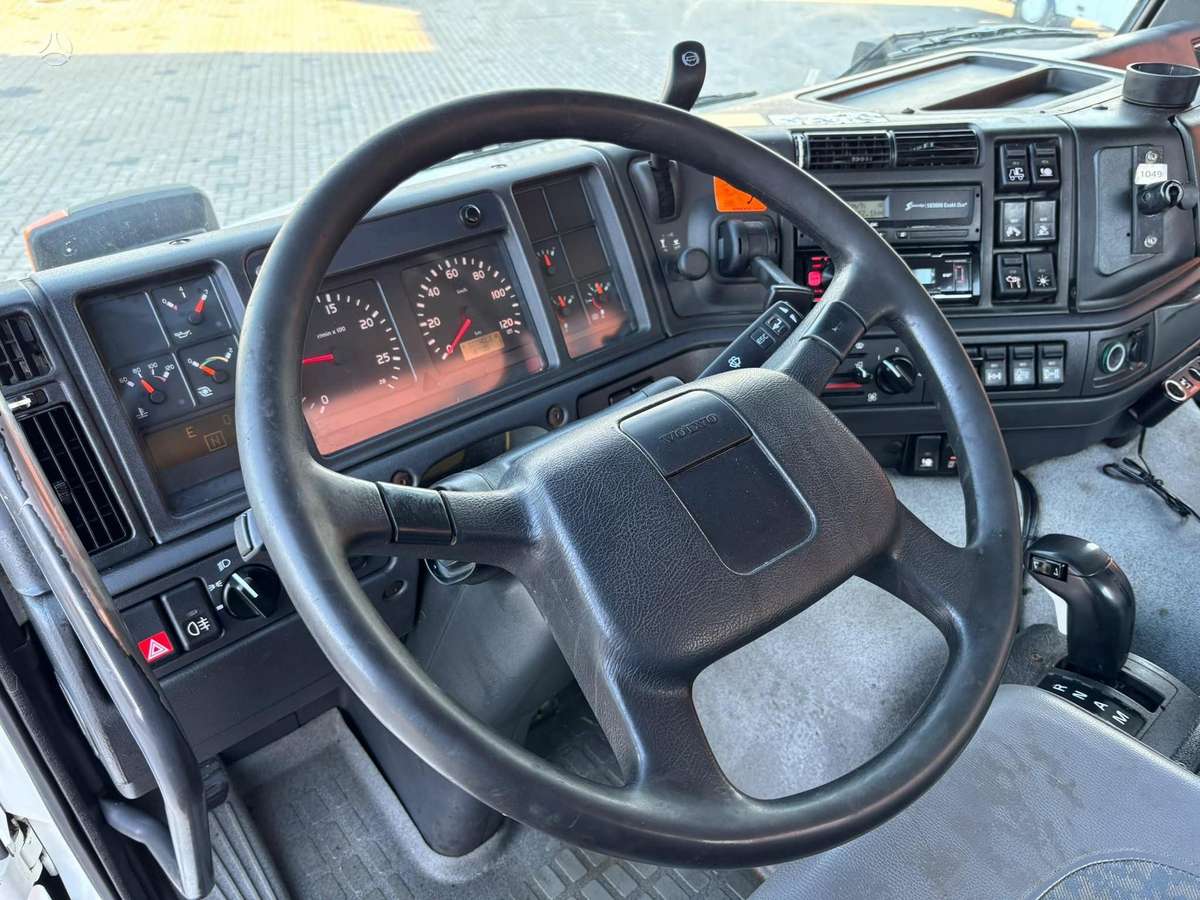 Volvo FM 12 340 4x4, самосвалы