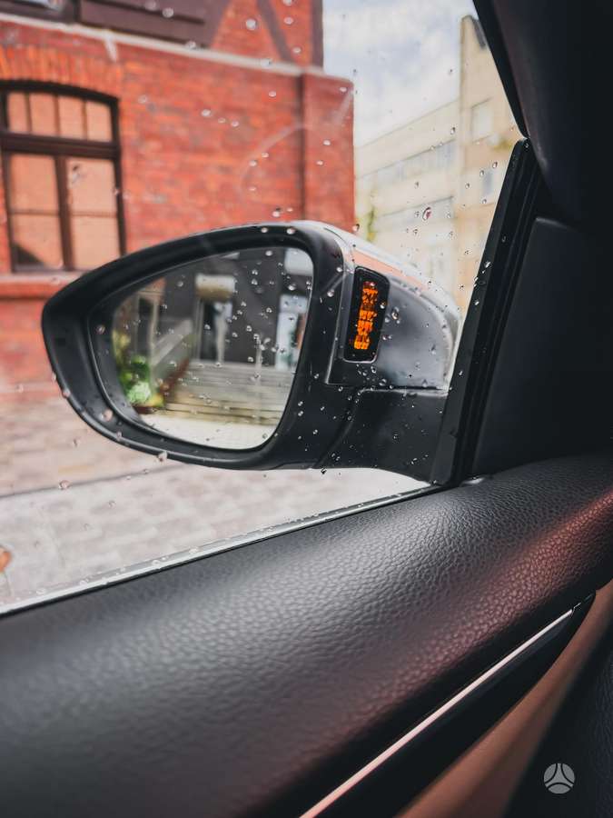 Volkswagen CC, 2.0 l., Седан