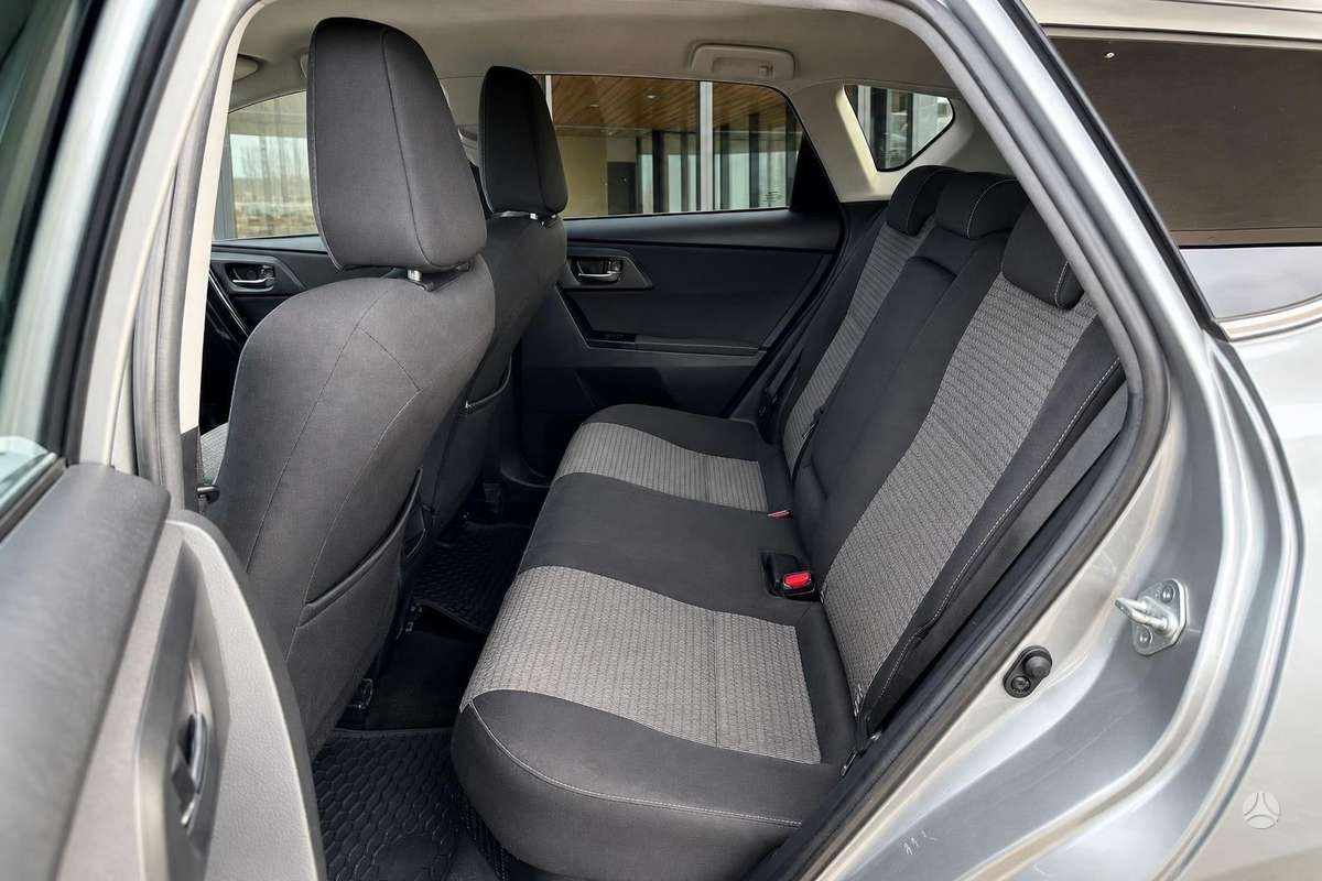 Toyota Auris - 6