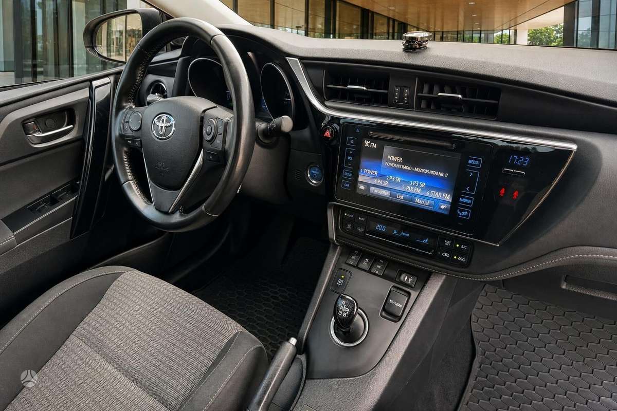 Toyota Auris - 9