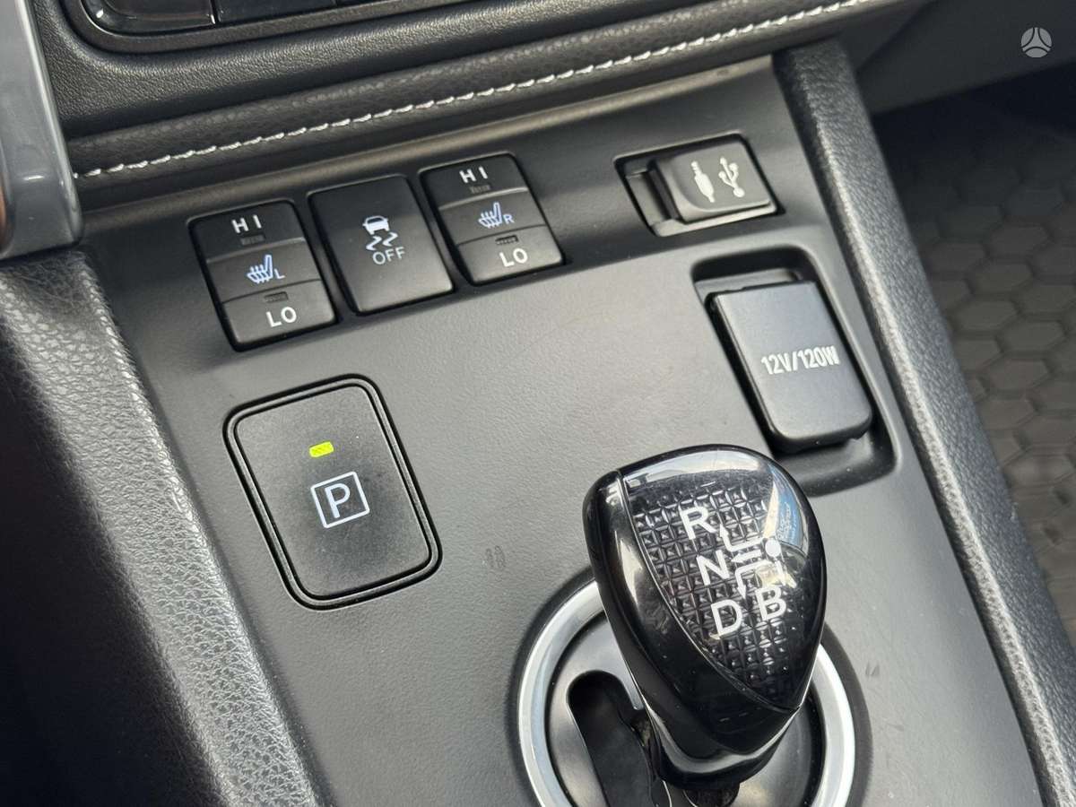 Toyota Auris - 11