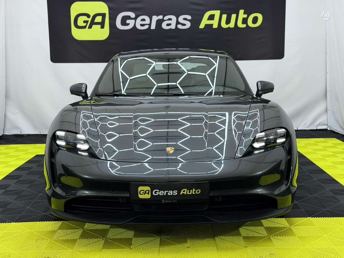 Porsche Taycan - 2