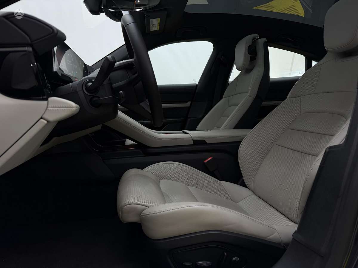 Porsche Taycan - 10