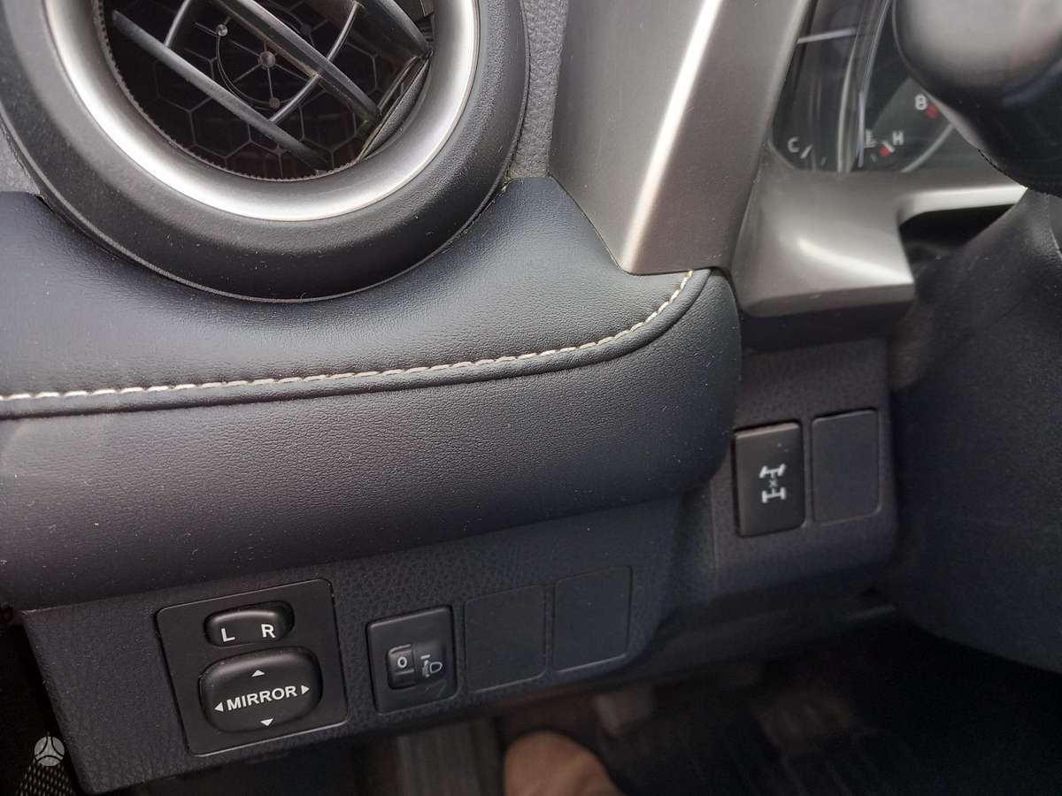 Toyota RAV4, 2.0 l., off-road / crossover
