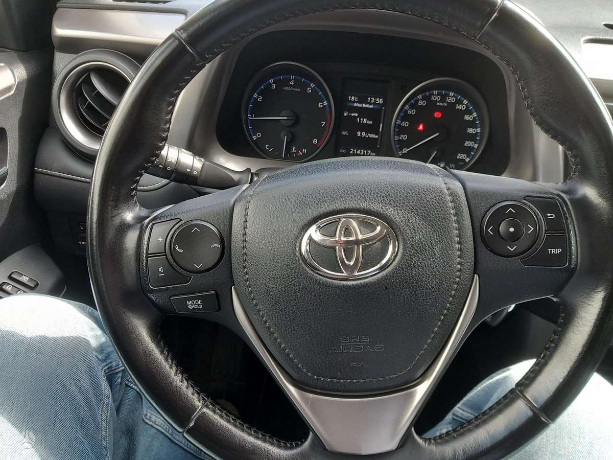 Toyota RAV4, 2.0 l., off-road / crossover