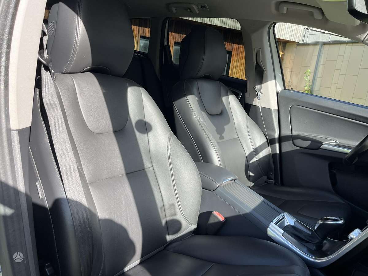 Volvo XC60 - 10