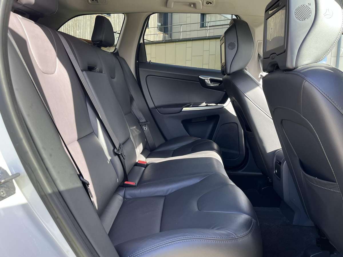 Volvo XC60 - 12