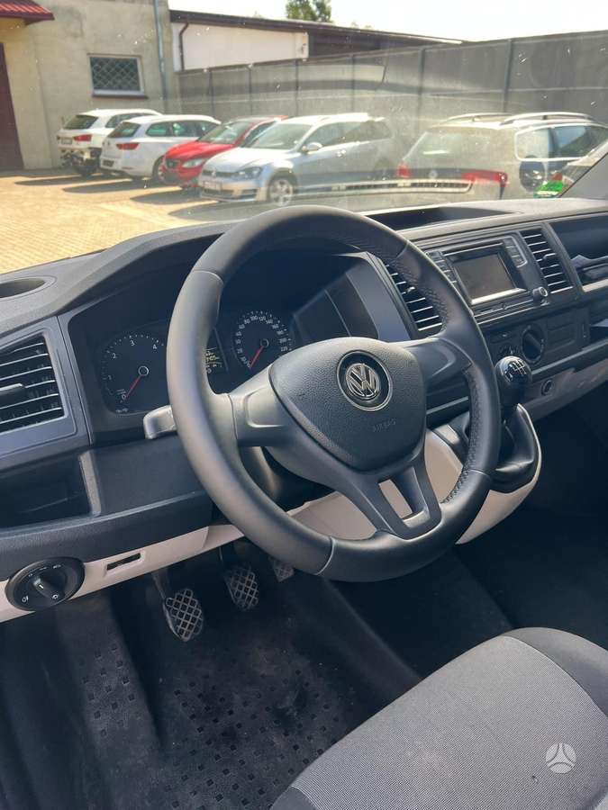 Volkswagen Transporter - 3