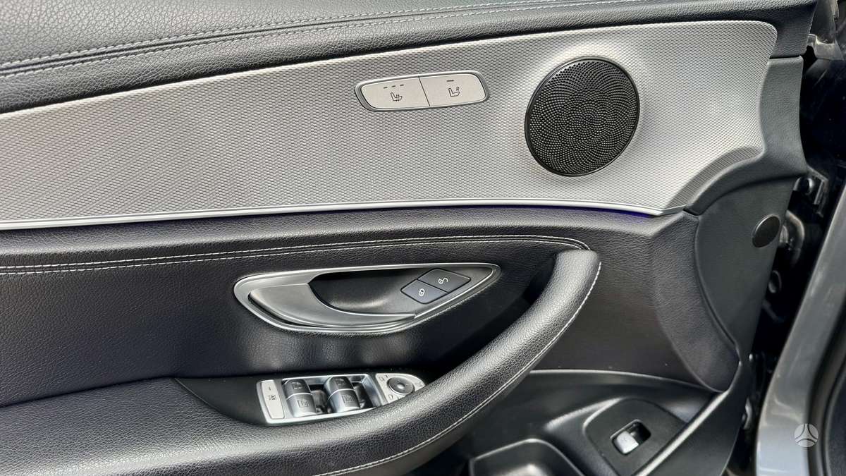 Mercedes-Benz E220, 2.0 l., Седан