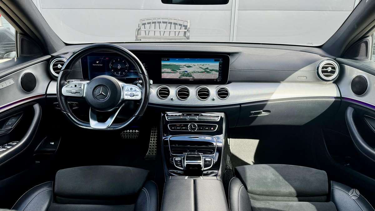 Mercedes-Benz E220, 2.0 l., Седан