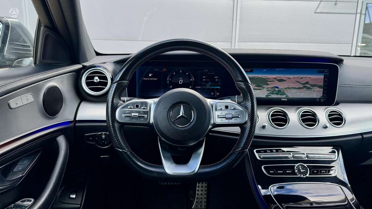 Mercedes-Benz E220, 2.0 l., Седан