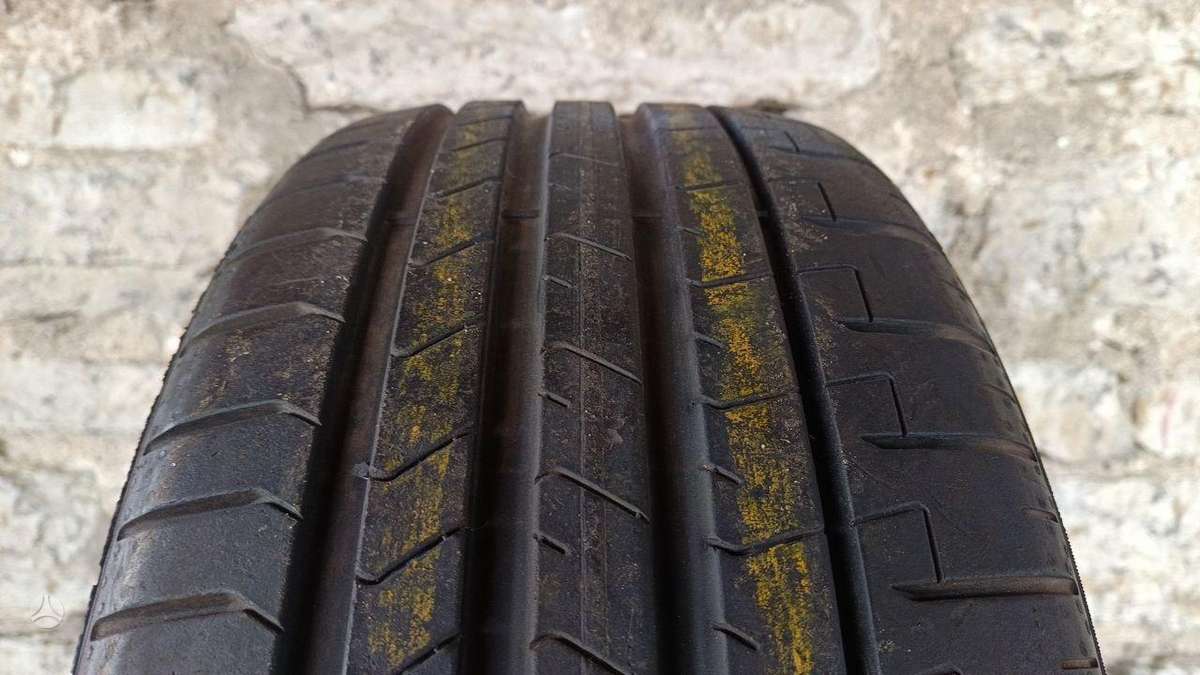 Pirelli P ZERO PZ4, summer 225/35 R20