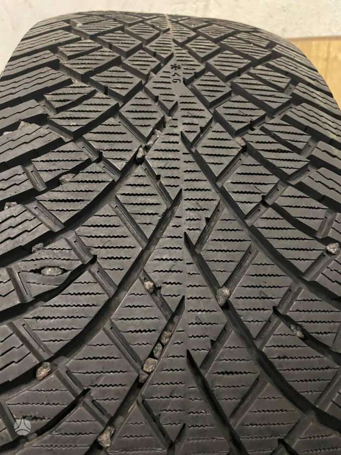 Nokian Hakkapeliitta R5 SUV, winter 275/55 R20