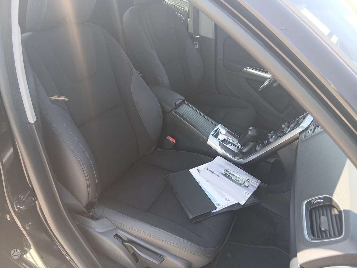 Volvo S60, 2.0 l., Седан