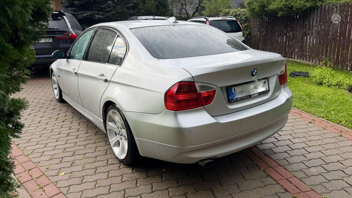BMW 320 - 5