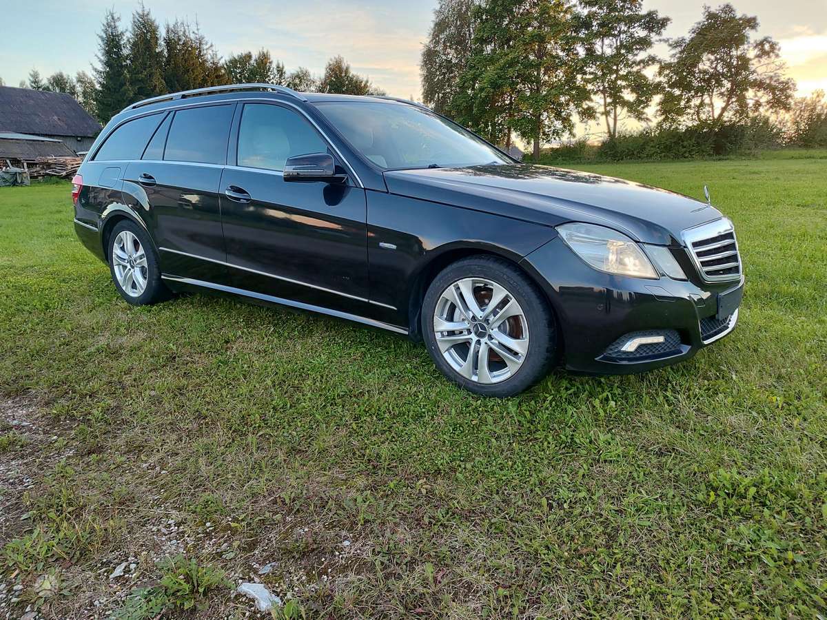 Mercedes-Benz E350 - 5