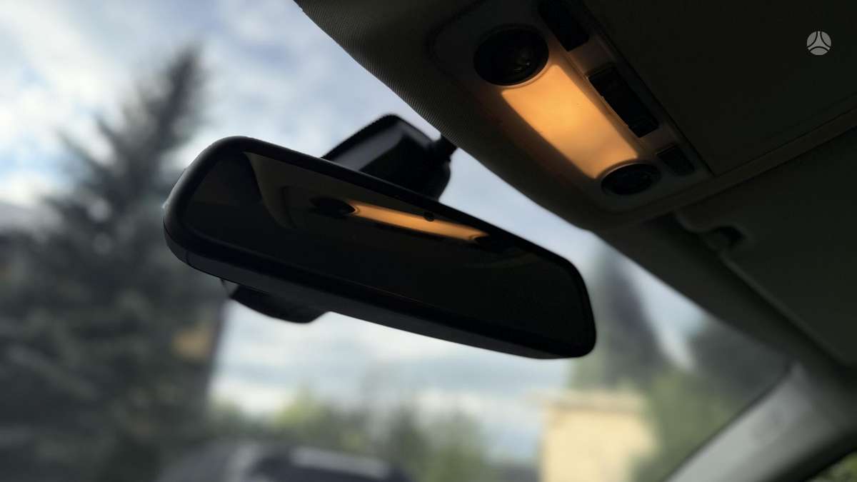 BMW 320, 2.0 l., Седан