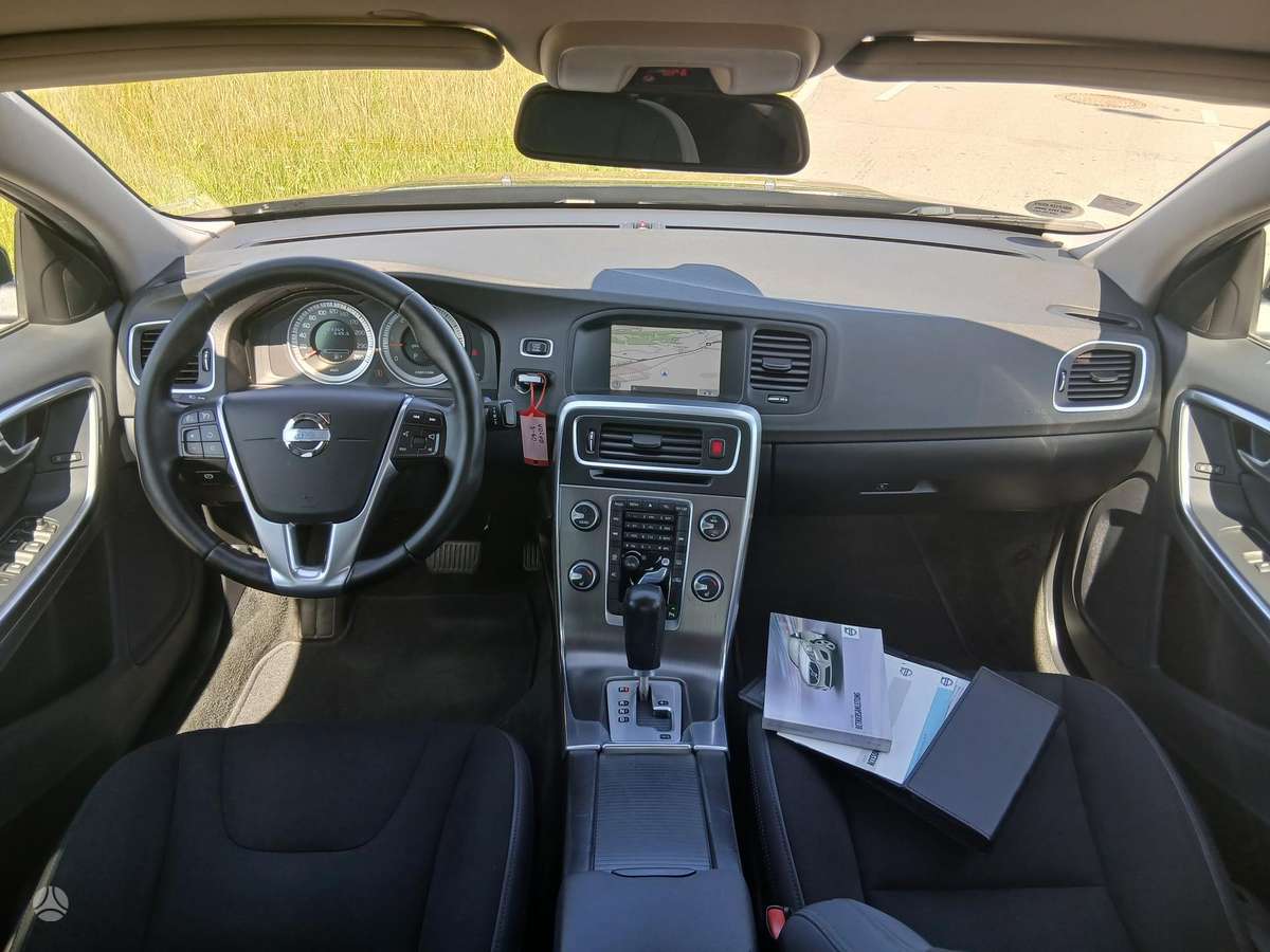 Volvo S60, 2.0 l., Седан