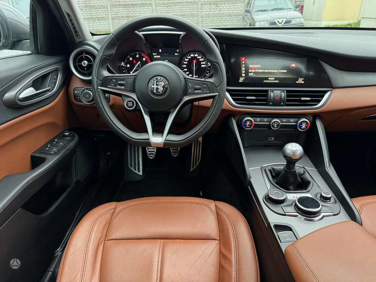 Alfa Romeo Giulia, 2.1 l., Седан
