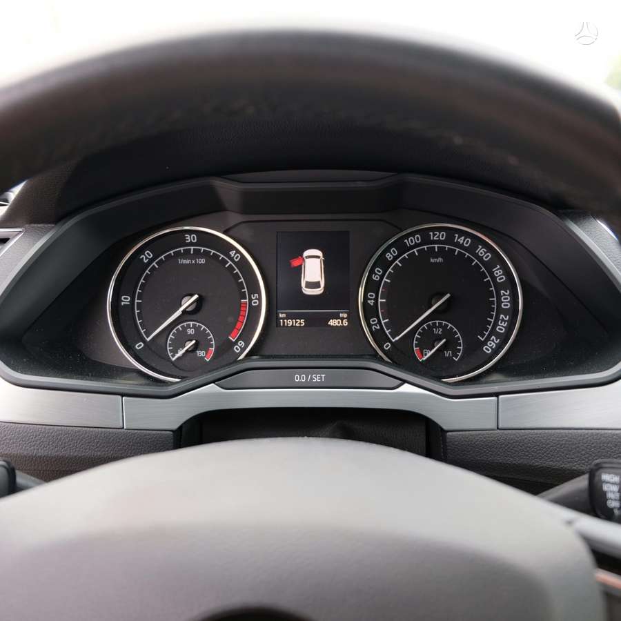 Škoda Superb - 9