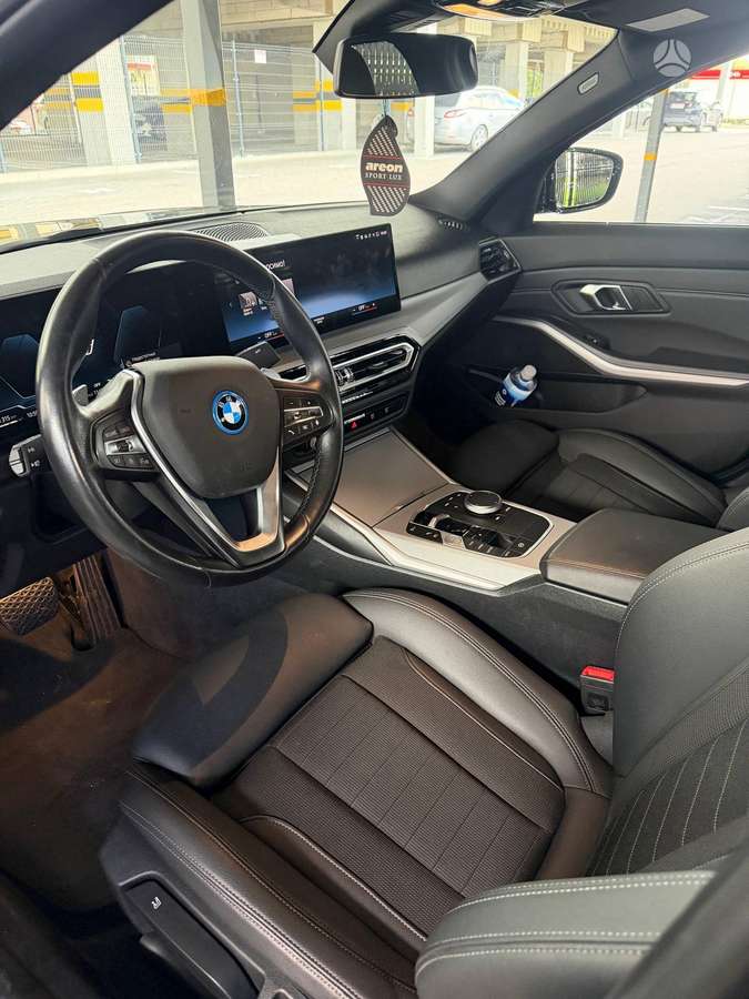BMW 320 - 8