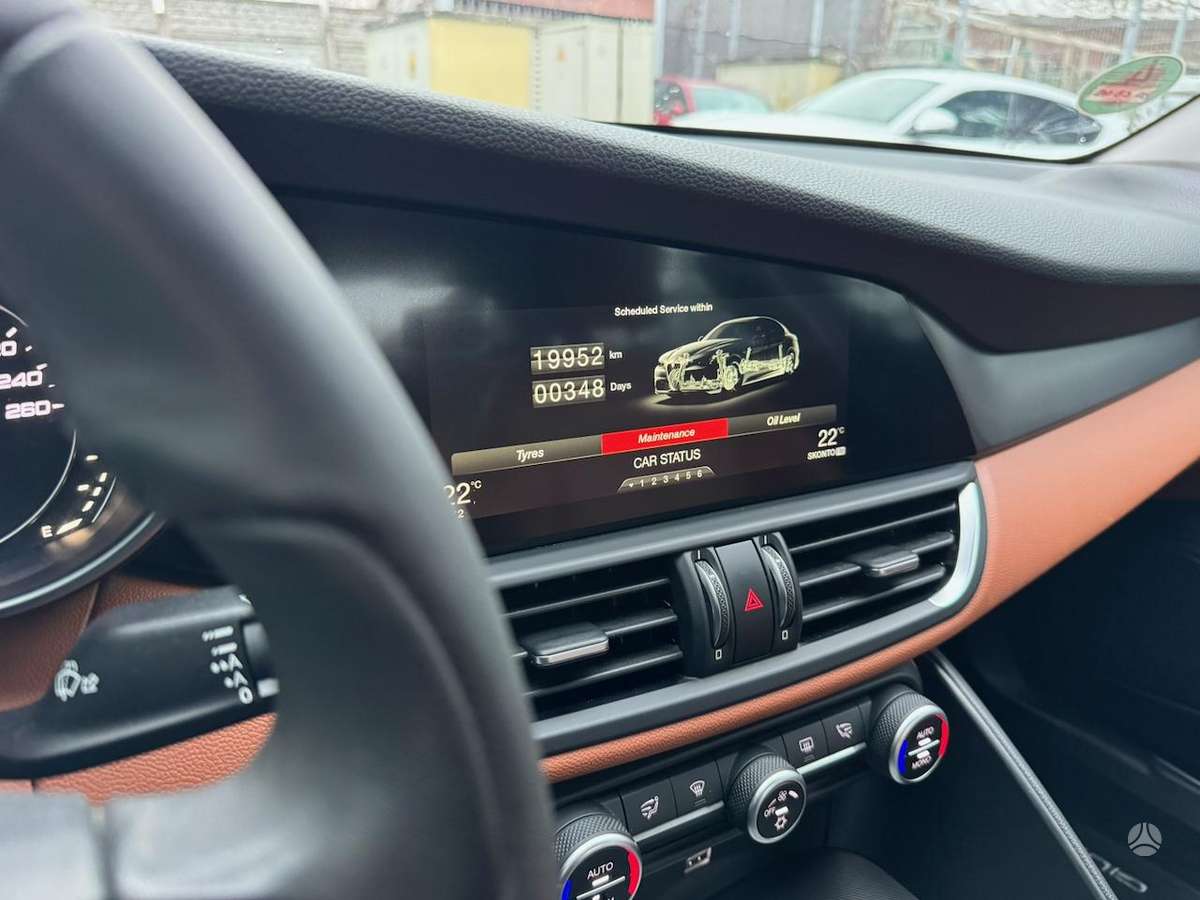 Alfa Romeo Giulia, 2.1 l., Седан