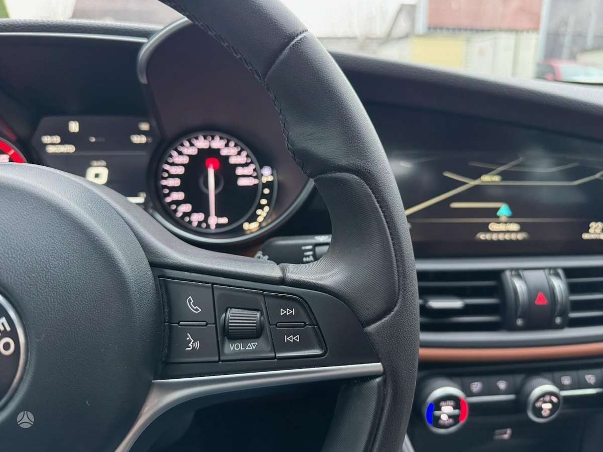 Alfa Romeo Giulia, 2.1 l., Седан