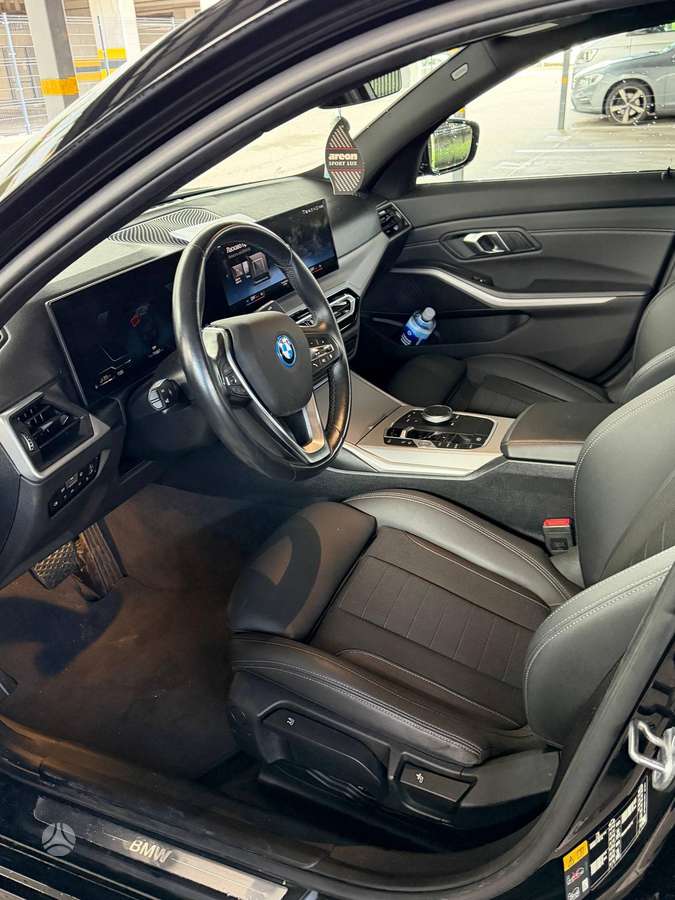 BMW 320 - 12