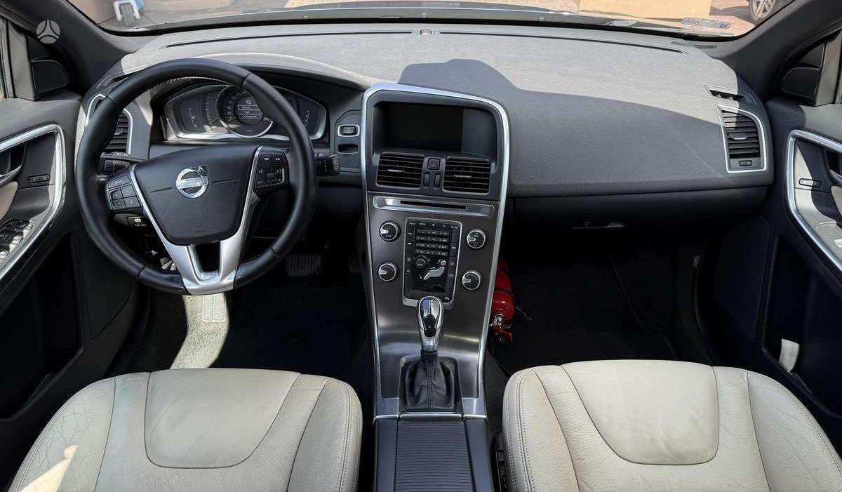 Volvo XC60 - 10