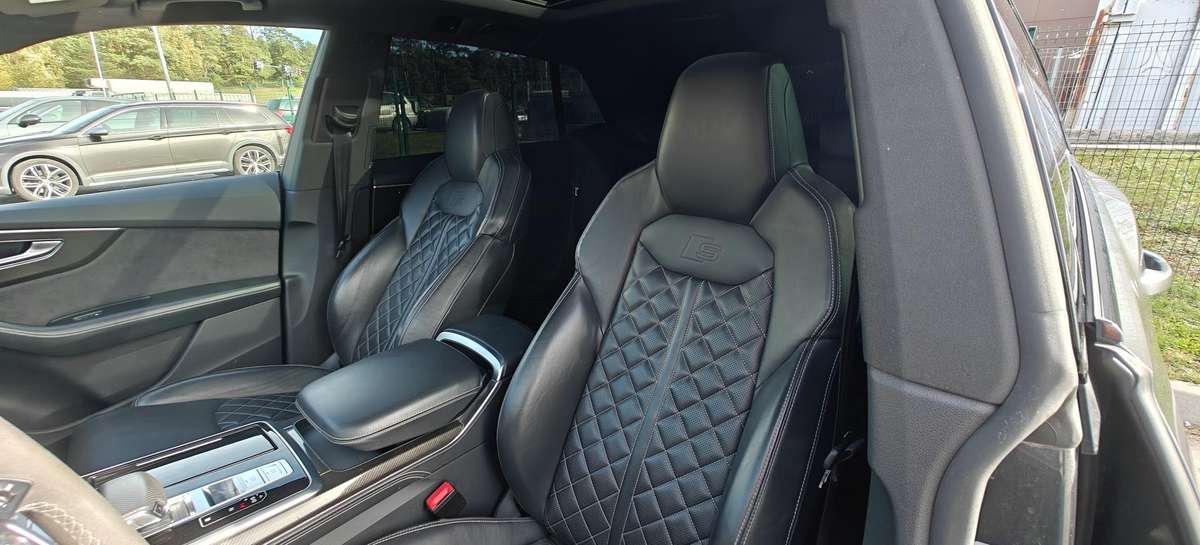 Audi Q8, 3.0 l., Внедорожник / Кроссовер