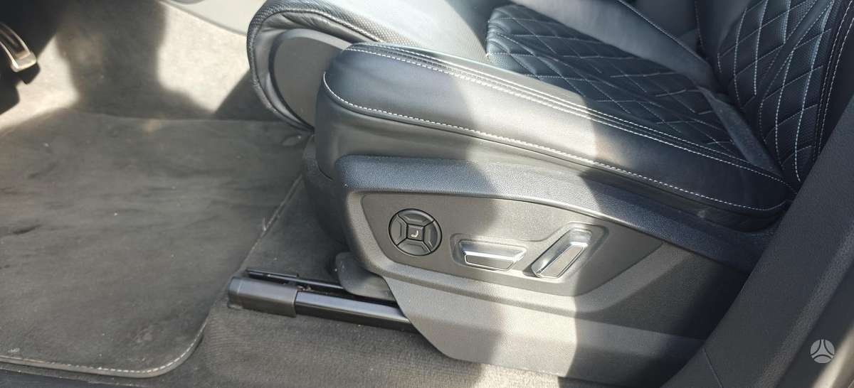 Audi Q8, 3.0 l., Внедорожник / Кроссовер