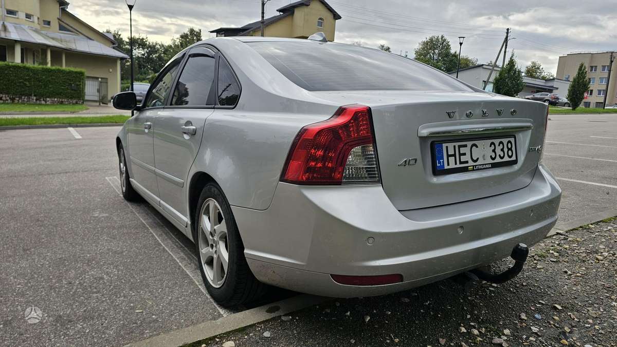 Volvo S40, 1.6 l., Седан