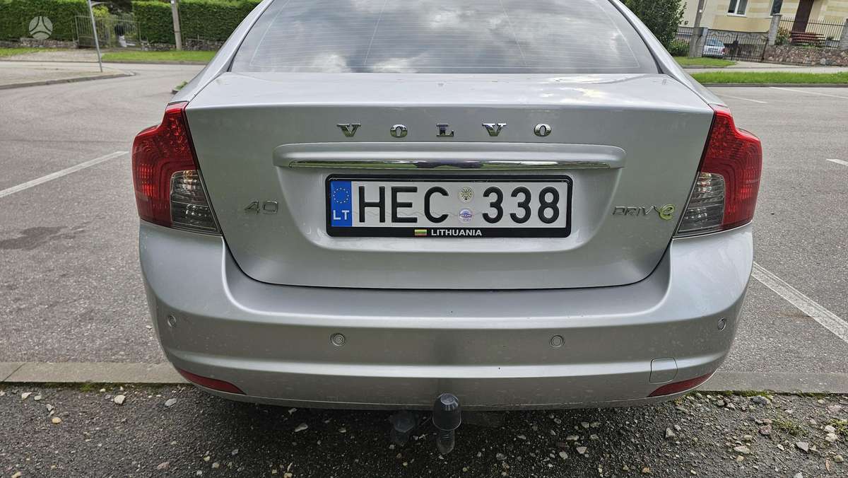 Volvo S40, 1.6 l., Седан