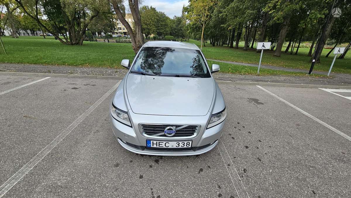 Volvo S40, 1.6 l., Седан