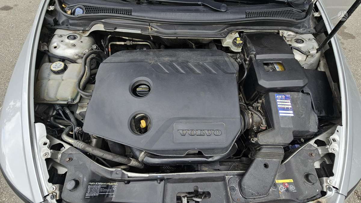 Volvo S40, 1.6 l., Седан