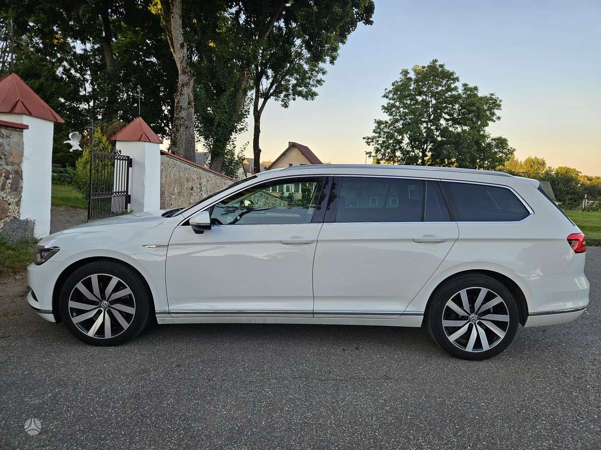 Volkswagen Passat, 2.0 l., Универсал