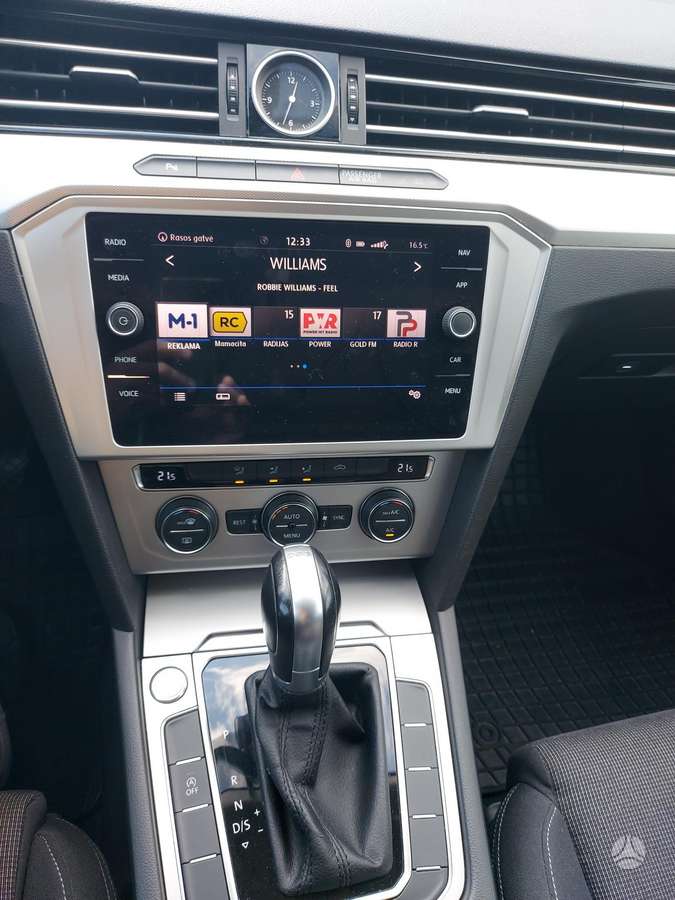 Volkswagen Passat, 2.0 l., Универсал