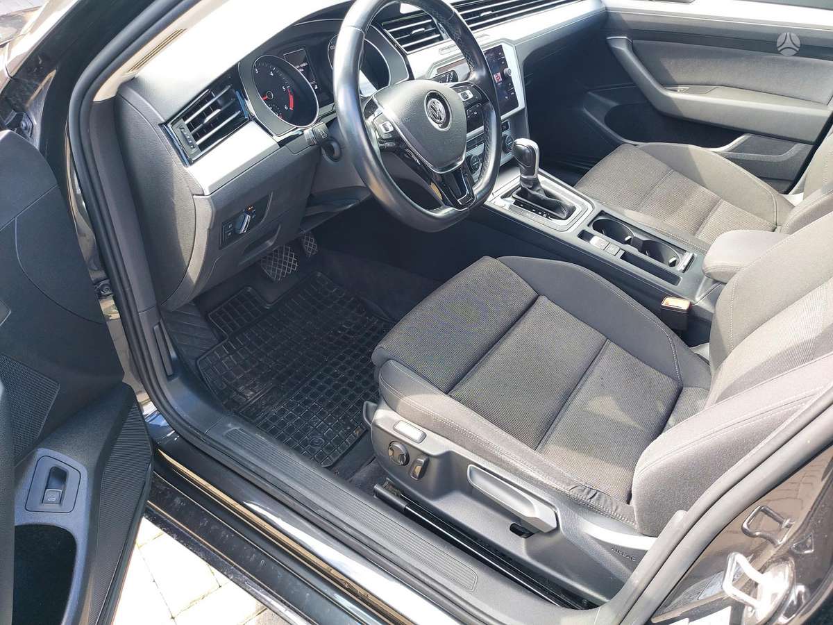 Volkswagen Passat, 2.0 l., Универсал