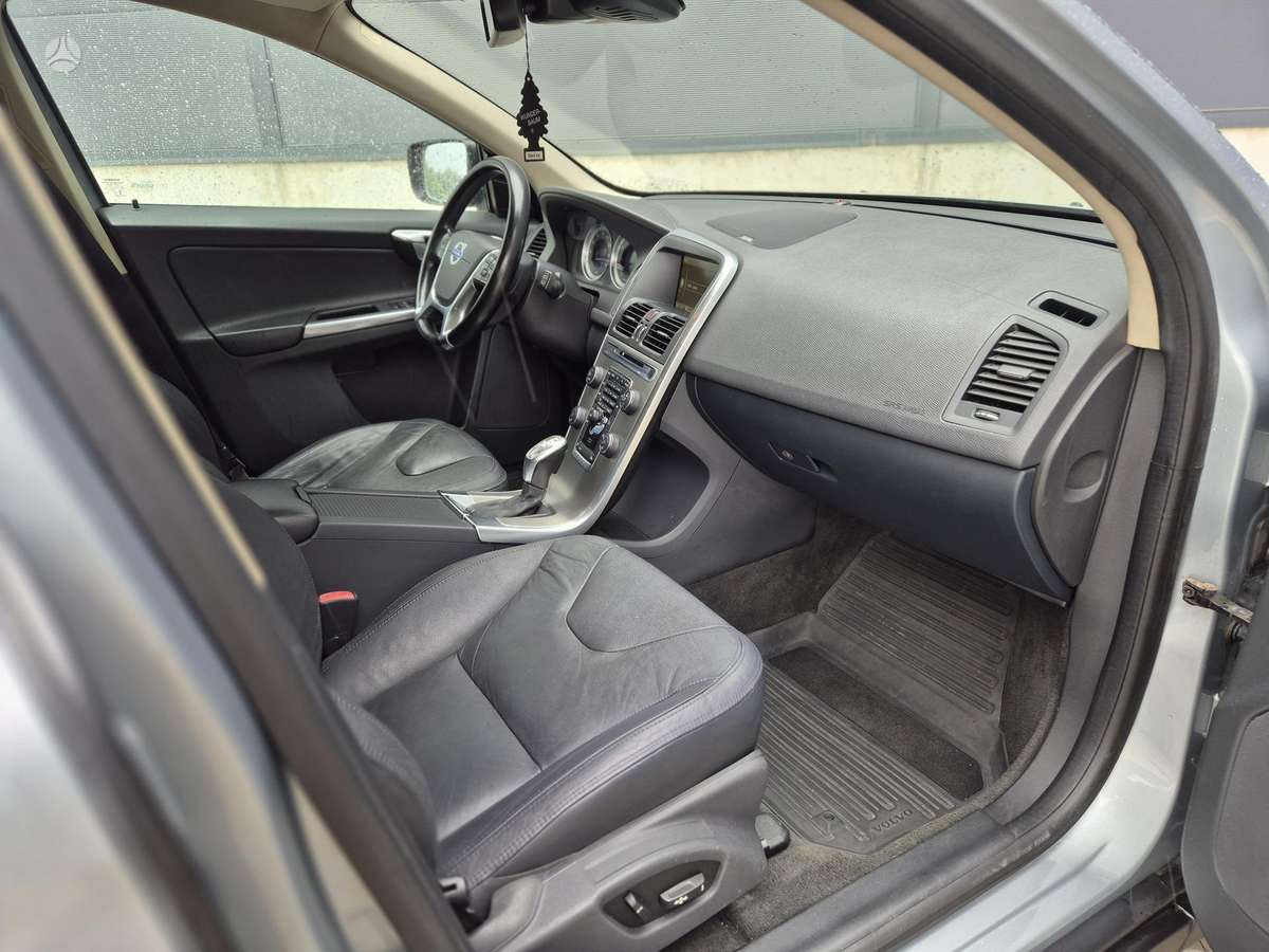 Volvo XC60 - 6
