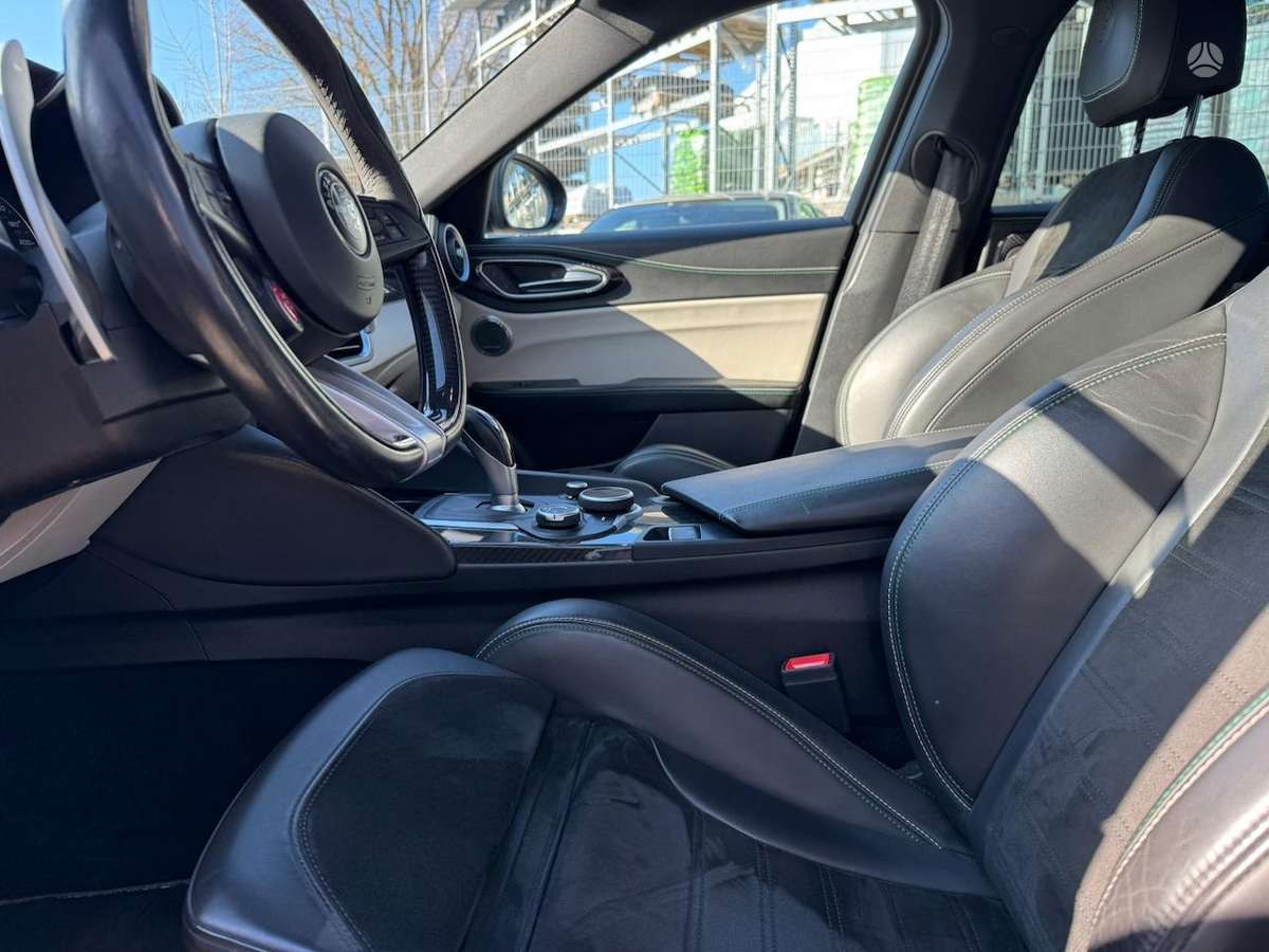 Alfa Romeo Giulia, 2.9 l., Седан