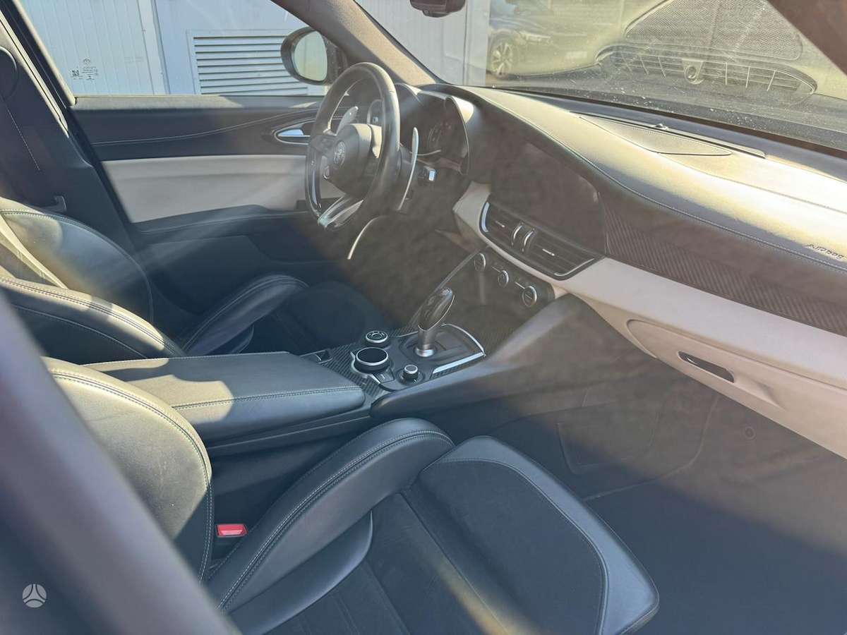 Alfa Romeo Giulia, 2.9 l., Седан