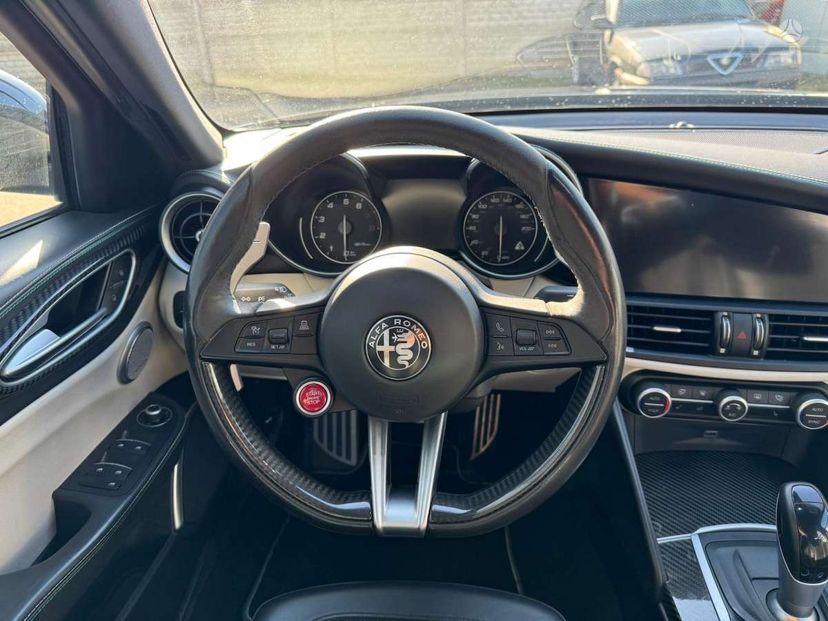 Alfa Romeo Giulia, 2.9 l., Седан