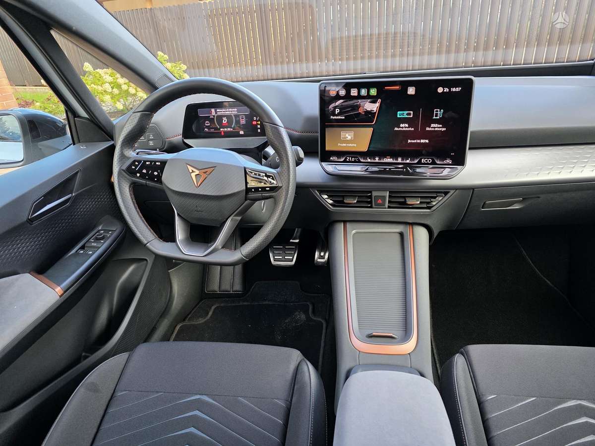 Cupra Born, 63 kWh, hatchback