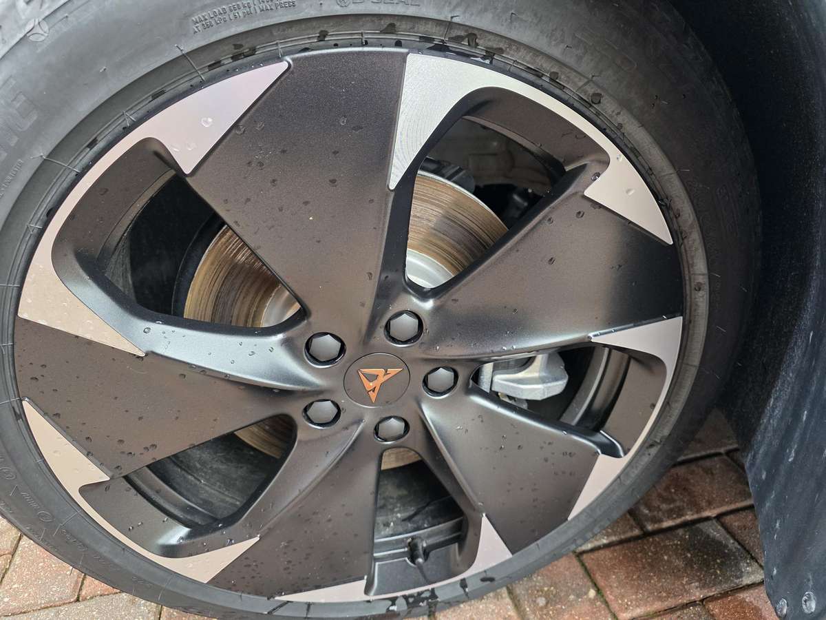 Cupra Born, 63 kWh, hatchback