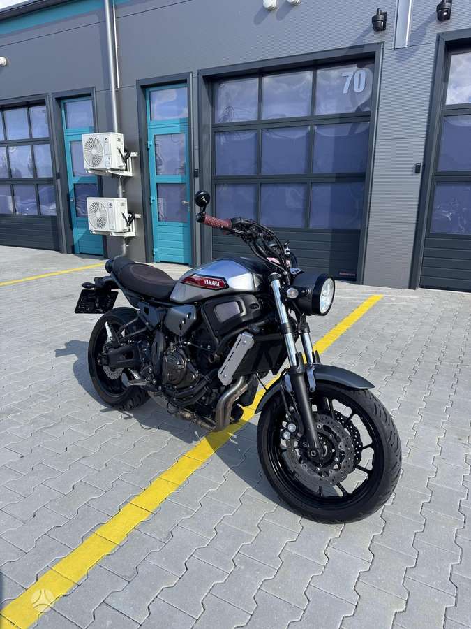 Yamaha XSR 700cc, street / classic