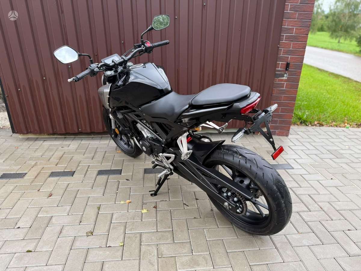 Honda CB 125cc, street / classic