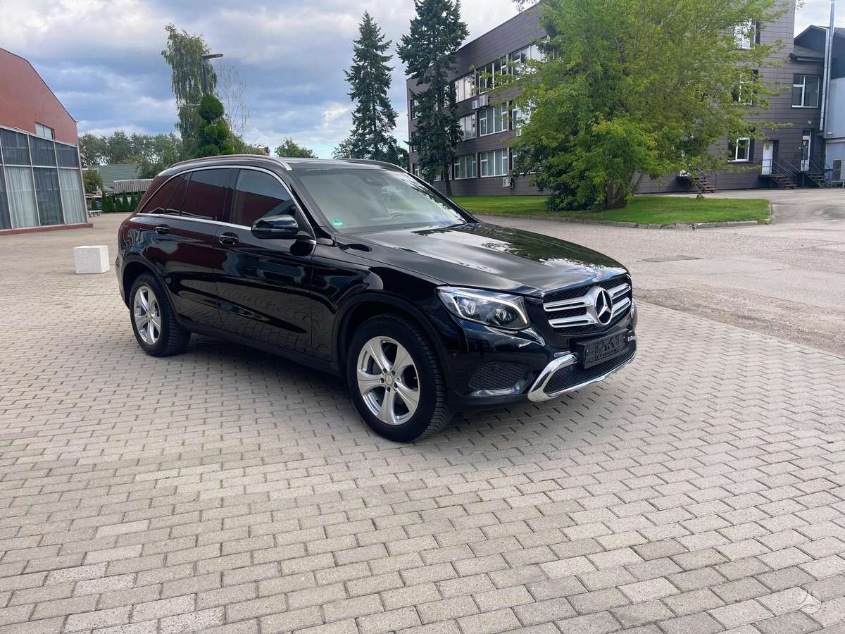 Mercedes-Benz GLC220 - 6