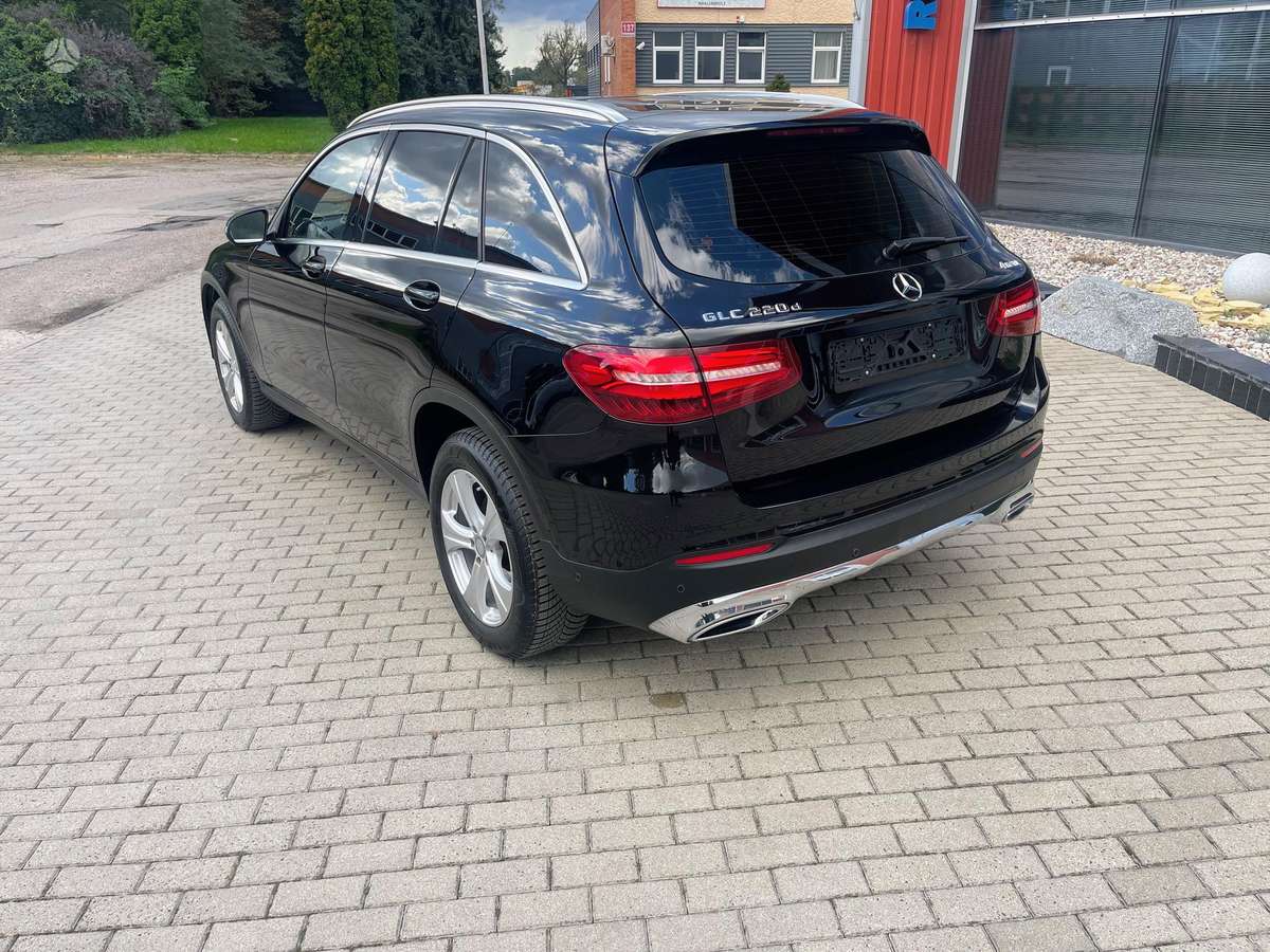 Mercedes-Benz GLC220 - 7