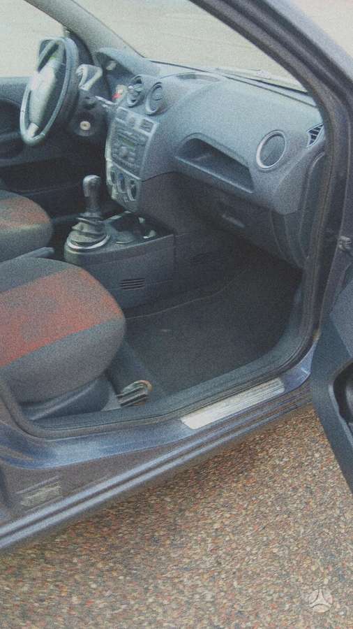 Ford Fiesta - 5