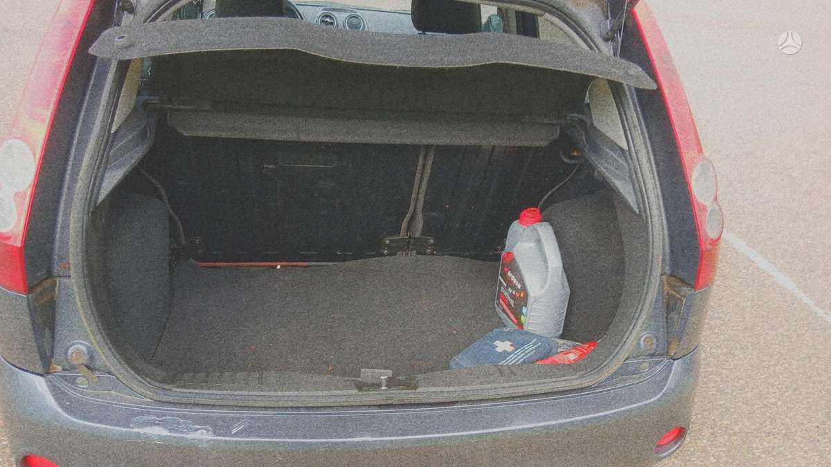 Ford Fiesta - 8